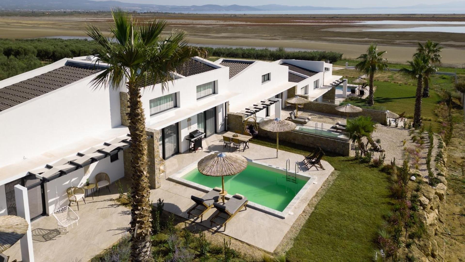 נאה פוטידאה Flamingo View Suites & Villas מראה חיצוני תמונה